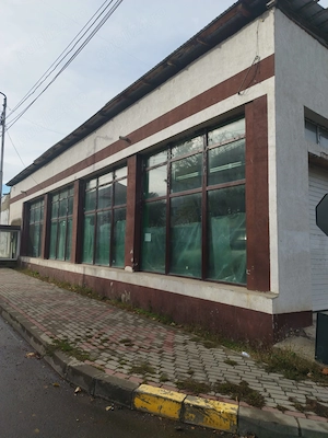 Spatiu comercial ,locuinta  - imagine 2