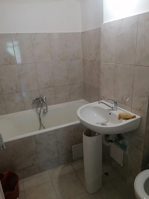 Vând apartament 3 camere - imagine 3