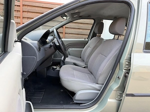 Dacia Logan 1,5dci Euro 4 km 25.000 Reali ATENTIE CA NOU consum 6% Impecabil Primul Propietar!!! - imagine 5