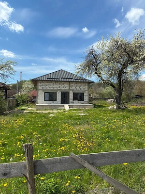 Casa noua in zona de deal