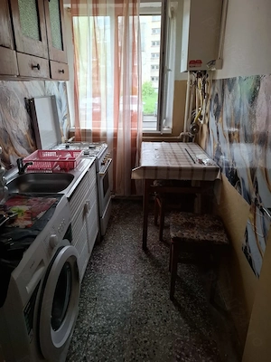 Vând apartament cu 2 camere bloc de 4etaje la parter zona bună govandari  - imagine 6