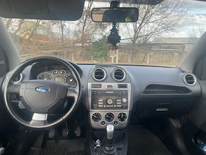 Ford Fiesta Cross - imagine 5