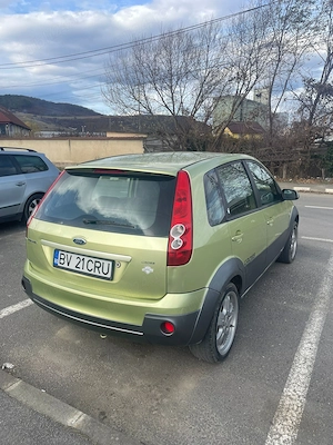 Ford Fiesta Cross - imagine 4