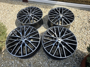 Vand jante R 17 , 5*112 Vag si anvelope