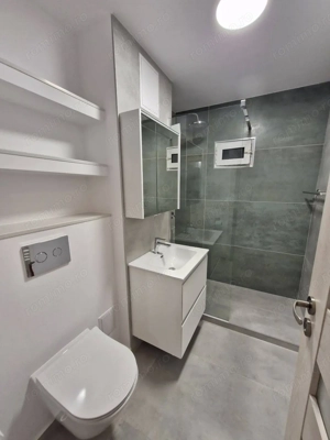 Apartament 3 camere  renovat in zona Lipovei - imagine 18
