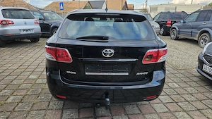 Toyota Avensis  1,6 - imagine 4