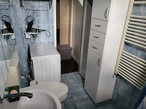Vând apartament cu 2 camere, confort I, decomandat, zonă liniștită și curată cartierul Nord - imagine 5