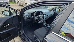 Toyota Avensis  1,6 - imagine 14