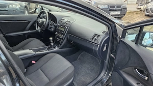 Toyota Avensis  1,6 - imagine 16