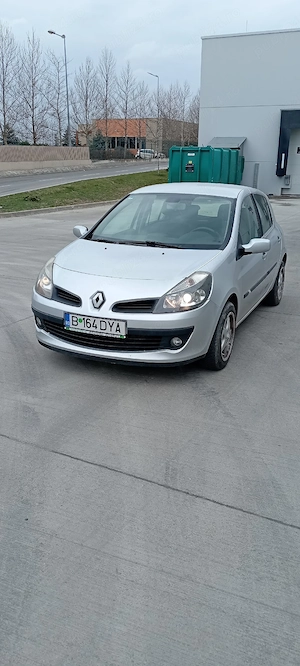 Renault clio 3 , 1.6 benzina 