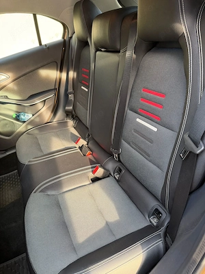 Vand Mercedes A class A160 benzina 2018 galben auriu - imagine 3