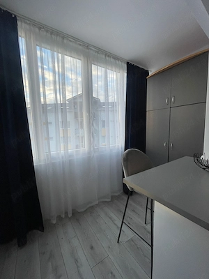 Garsoniera de vânzare  - imagine 5