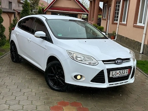 Focus 2012-1.6 benzina clasic aspirat-169.000km -Impecabil - imagine 2