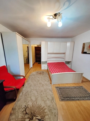 Inchiriez apartament cu 1 camera aproape de Iulius Mall 