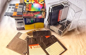 Dischete 3.5" (Sony, TDK, Verbatim) + 2 Casete Plastic (12 buc) + Cutii Originale