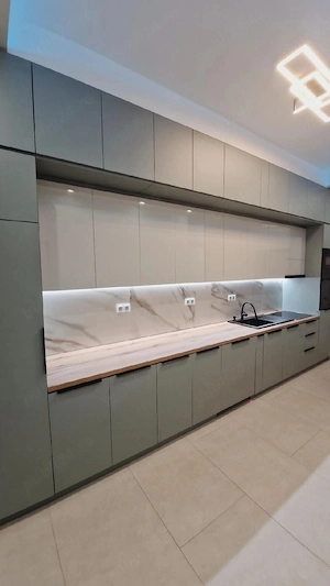 Mobila de bucatarie pe comanda 