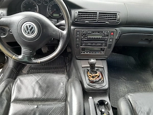 Vând Passat B5.5 2000i Benzina  - imagine 3