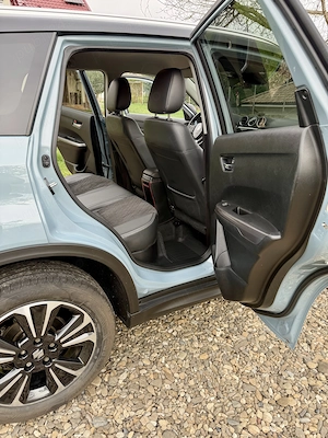 Suzuki Vitara Allgrip 4x4, echipare de top Spirit - imagine 7