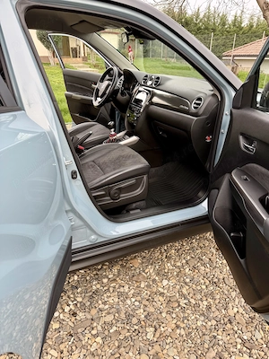 Suzuki Vitara Allgrip 4x4, echipare de top Spirit - imagine 6