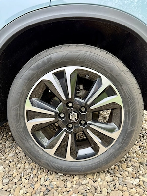 Suzuki Vitara Allgrip 4x4, echipare de top Spirit - imagine 18