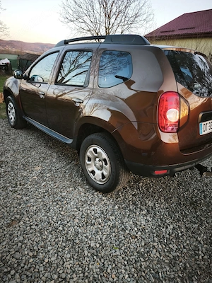 Dacia Duster 2x4, an 2011 - imagine 3