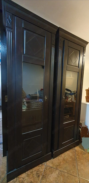 Dulapuri de sufragerie IKEA (lemn)