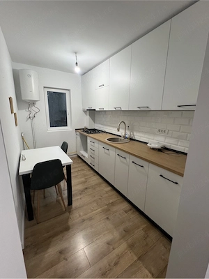 Se inchiriaza apartament - imagine 7