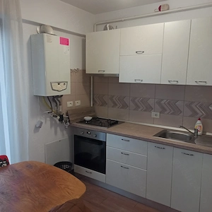 Apartament 2 camere de închiriat 