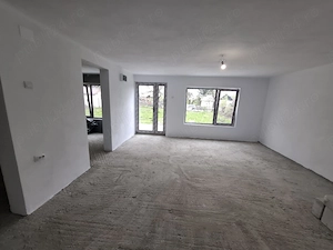 Casa noua in zona de deal - imagine 9