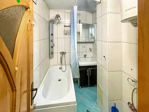 De vanzare, apartament 3 camere decomandat, Piata Sarbilor  - imagine 3