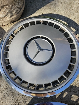 Capace RETRO Mercedes Benz W140, R16, originale, stare buna. Livrare colet cu verificare