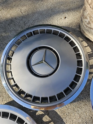 Capace RETRO Mercedes Benz W140, R16, originale, stare buna. Livrare colet cu verificare - imagine 2