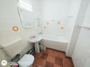 Vand apartament cu 2 camere cu grădină, Hunedoara, micro 4, parter. Pret 36500 EUR neg - imagine 3