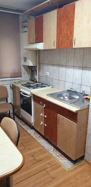 Vand apartament cu 2 camere cu grădină, Hunedoara, micro 4, parter. Pret 36500 EUR neg - imagine 9