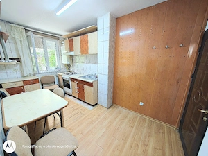 Vand apartament cu 2 camere cu grădină, Hunedoara, micro 4, parter. Pret 36500 EUR neg - imagine 5