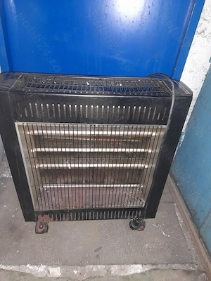 Vând radiator electric 
