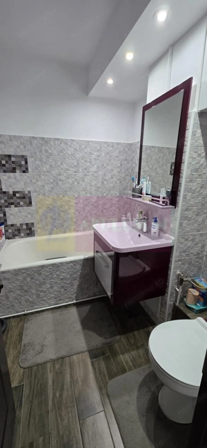Apartament cu 2 camere de vânzare în Câmpina, zonă Central - imagine 12
