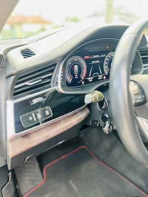 Vand AUDI Q8 Mild Hybrid 2019 - imagine 8