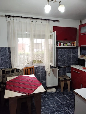 vând apartament 3camere   - imagine 5