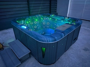 Jacuzzi Whirlpool piscină 