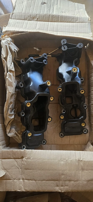 Galerie de admisie motor (set stânga și dreapta).