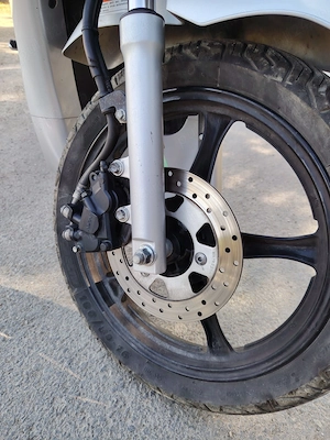 Vand Scuter Suzuki Sixteen 150cc - imagine 4