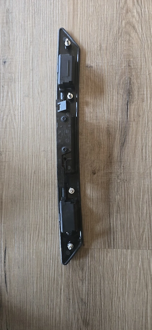 Mâner exterior portbagaj cu switch/buton de acționare.  - imagine 2