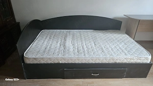 Pt simplu (120X200 CM) si pat dublu CU SALTEA SI NOPTIERE