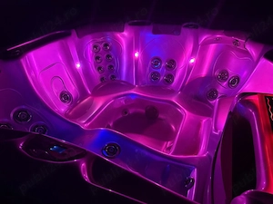 Jacuzzi piscină spa ciubăr cadă apă 
