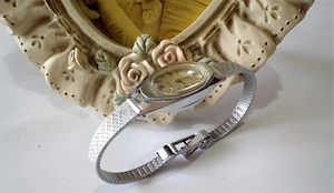 Ceas de dama LUCH, vintage, functional