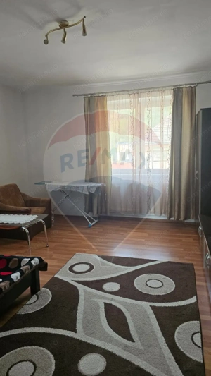 Casă / Vilă cu 5 camere de vânzare - imagine 12