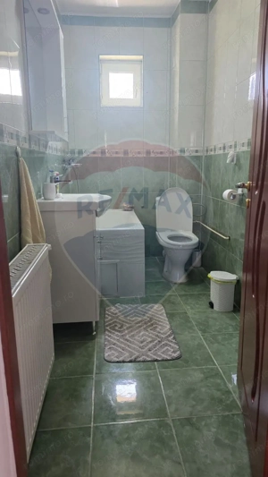 Casă / Vilă cu 5 camere de vânzare - imagine 8