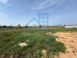 Teren intravilan zona Aeroport-800mp-28.000 euro-Deschidere 20x40m - imagine 2