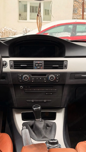 BMW Seria 3 e91 2011 184cp - imagine 4